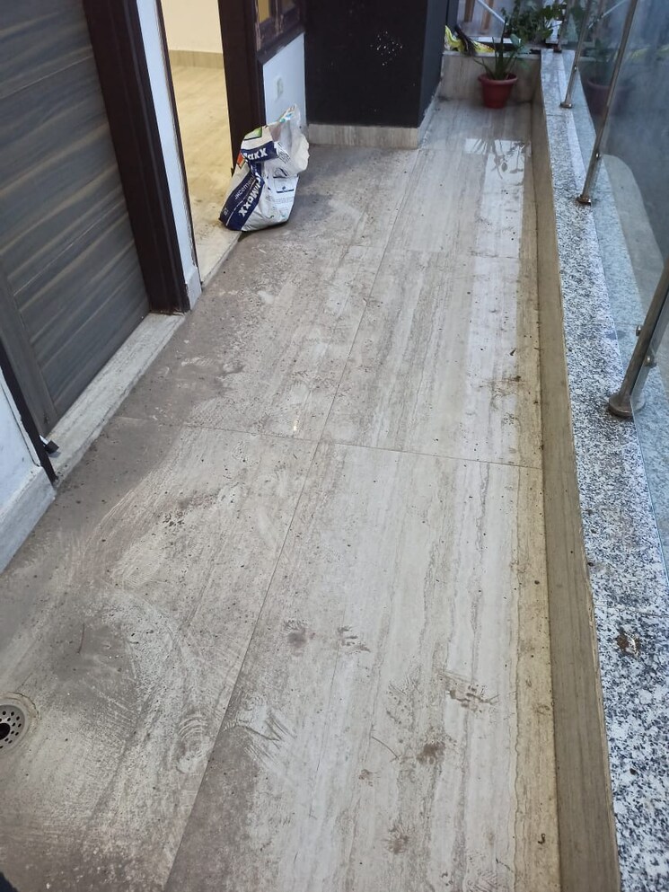 Balcony, chattarpur 3 Bedroom 1000 Sq.Ft. Apartment In Chattarpur Delhi 9338240