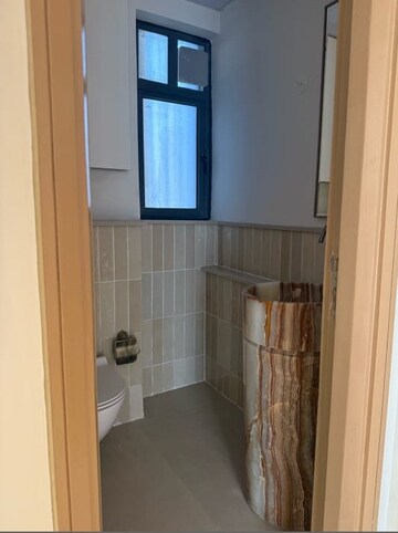 Bathroom in 3.5 BHK Apartment at M3M Heights, Sector 65 – for Rent