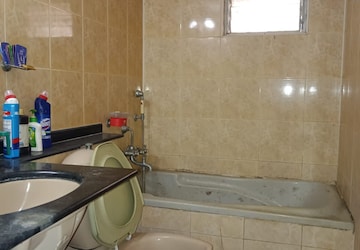 Bathroom in 3 BHK Apartment at Mantri Elegance, Bannerghatta Road – for Sale