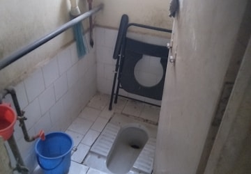 Bathroom in 1 BHK Builder Floor at Sinhagad Road – for Rent