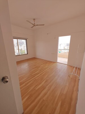 Room in 3 BHK Apartment at Multicon Silver Dale Phase I, Baner – for Sale
