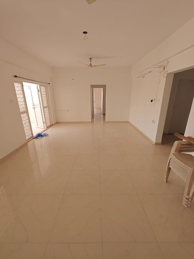 Room, multicon-silver-dale-phase-i 3 Bedroom 1535 Sq.Ft. Apartment In Baner Pune 9338346