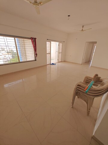 Room in 3 BHK Apartment at Multicon Silver Dale Phase I, Baner – for Sale