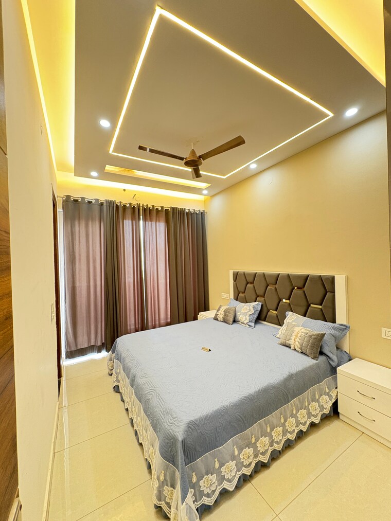 Bedroom, kharar 4 Bedroom 115 Sq.Yd. Apartment In Kharar Mohali 9338381