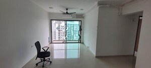 Room in 3 BHK Apartment at Kalpataru Immensa, Kolshet Road – for Rent