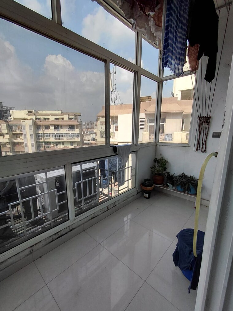 Balcony, amrapali-royal 3 Bedroom 1265 Sq.Ft. Apartment In Vaibhav Khand Ghaziabad 9338489