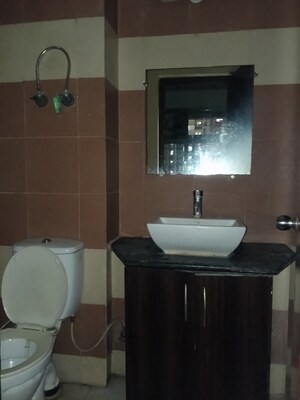 Master Bedroom in 3.5 BHK Apartment at Gaur City 1st Avenue, Sector 4 Greater Noida – for Rent