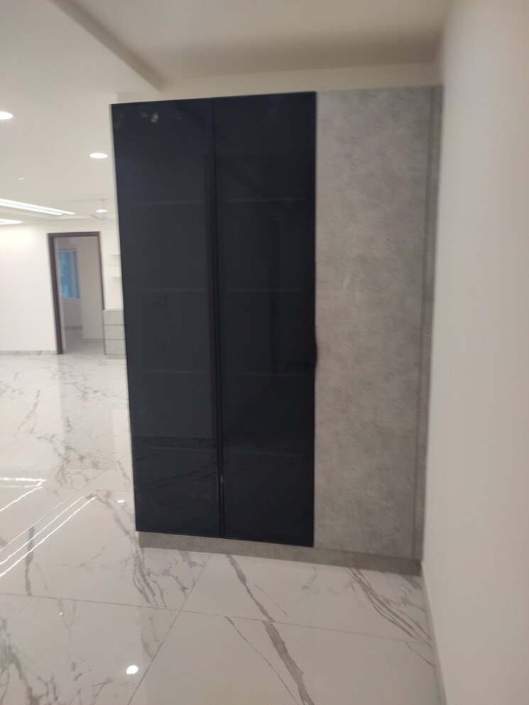 Bathroom, trendset-jayabheri-elevate 4 Bedroom 4015 Sq.Ft. Apartment In Madhapur Hyderabad 9338524