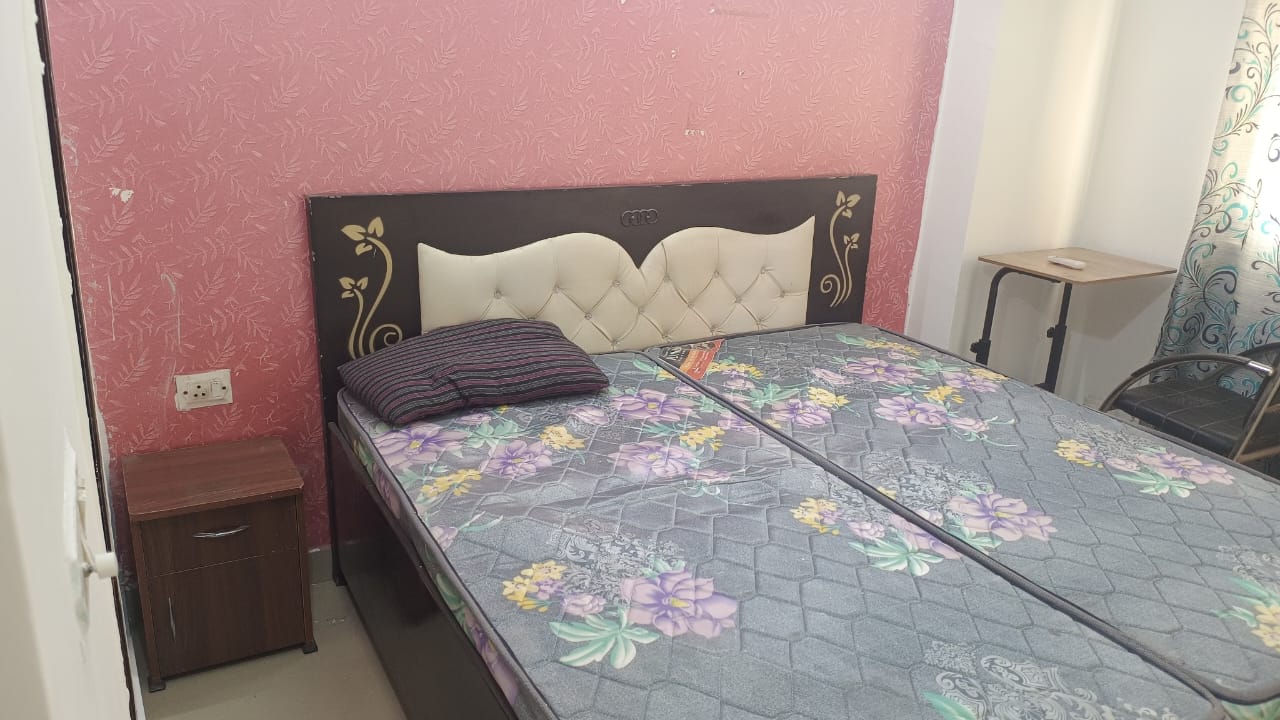 2.5 BHK + Study Room 950 Sq.Ft. Apartment in Amrapali Princely Estate