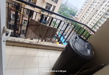 Balcony in 2.5 BHK Apartment at Amrapali Princely Estate, Sector 76 – for Rent