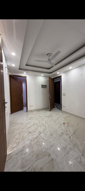 2 BHK Builder Floor For Rent in Saket