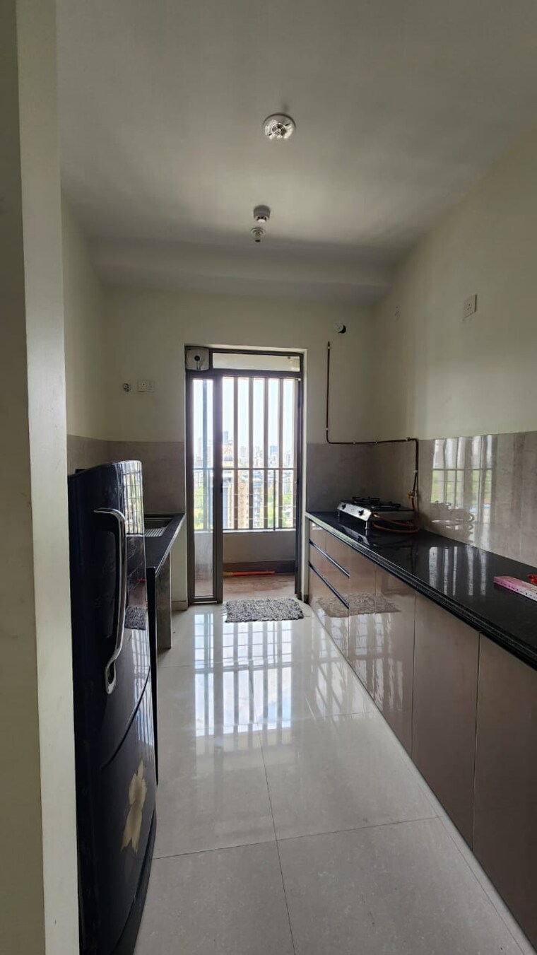 Kitchen, kalpataru-paramount-b 2 Bedroom 711 Sq.Ft. Apartment In Kapur Bawdi Thane 9338532
