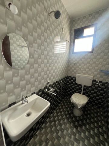 Bathroom in  Office Space at Kallikuppam – for Rent