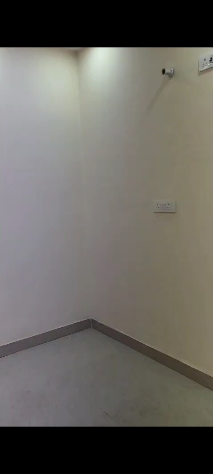 Room, gnda-flats 1 Bedroom 375 Sq.Ft. Apartment In Zeta I Greater Noida Greater Noida 9338616