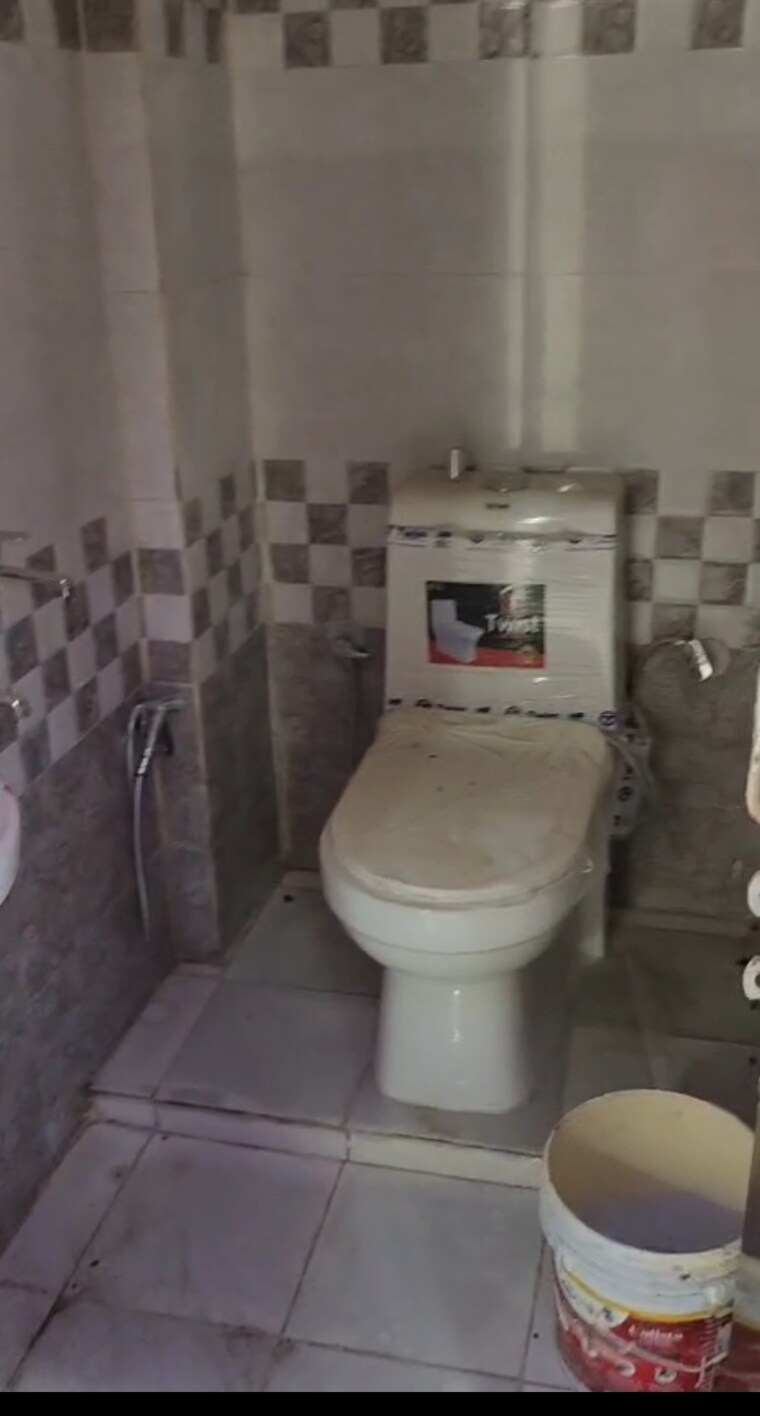 Bathroom, gnda-flats 1 Bedroom 375 Sq.Ft. Apartment In Zeta I Greater Noida Greater Noida 9338616