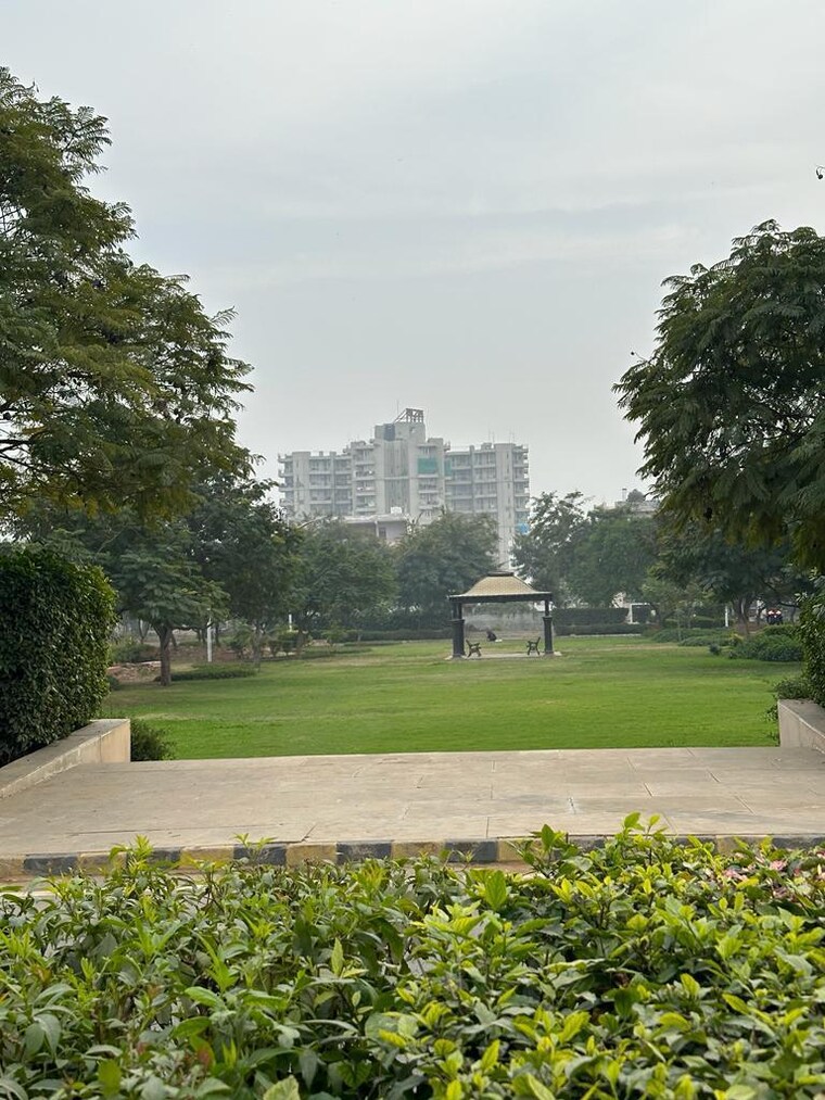 Garden, sector 5 2 Bedroom 1070 Sq.Ft. Apartment In Sector 5 Dharuhera 9338639