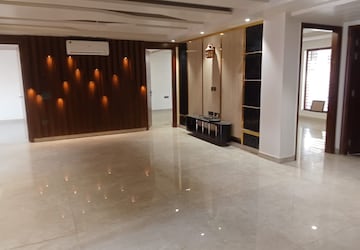 5 BHK Builder Floor For Rent in Sector 85