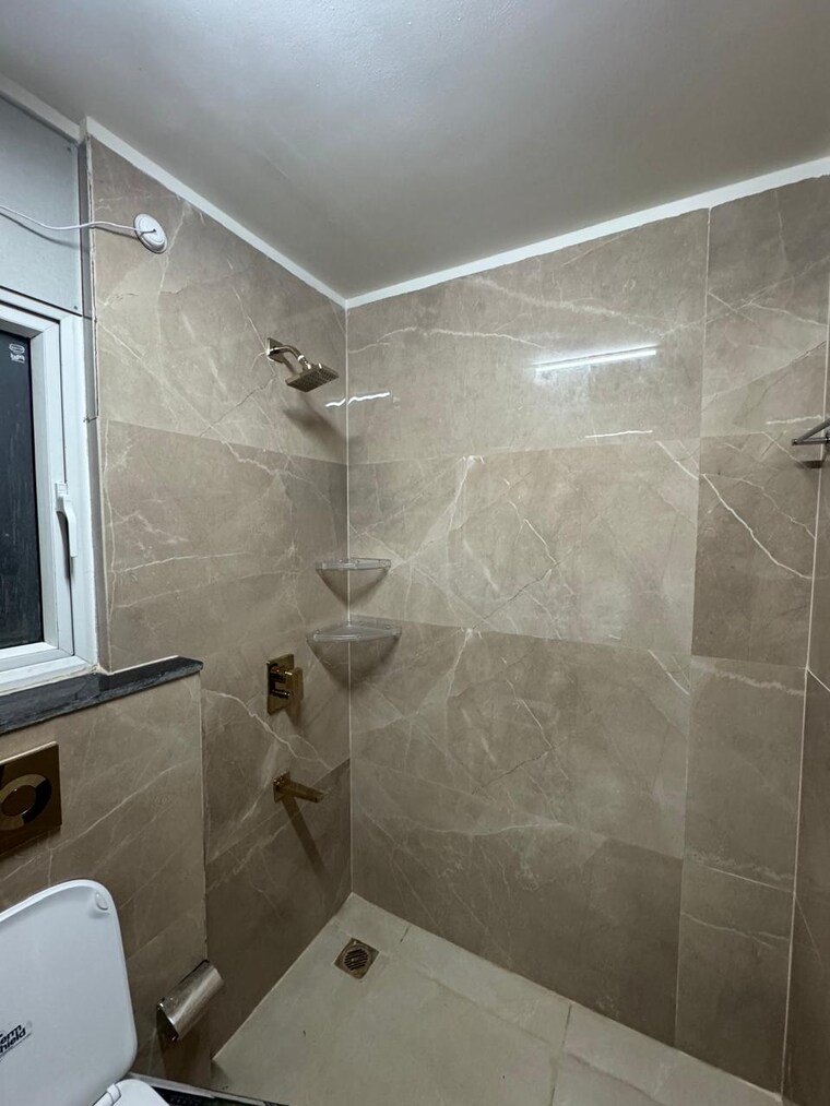 Bathroom, smart-world-orchard 3 Bedroom 1680 Sq.Ft. Apartment In Sector 61 Gurgaon 9338783