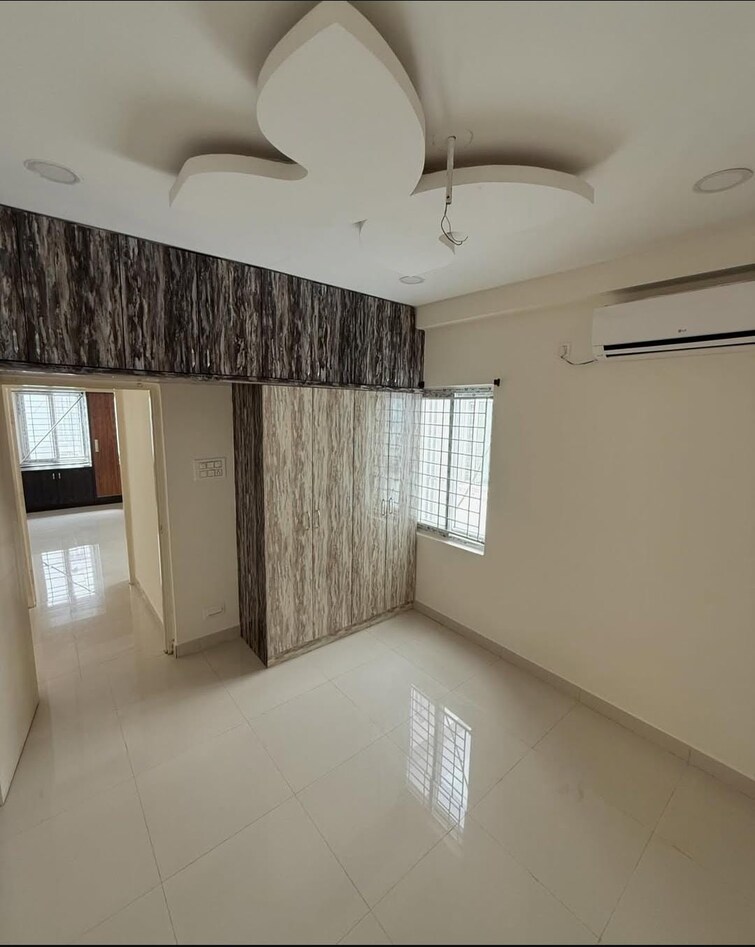 Cover Image, chattarpur 3 Bedroom 1200 Sq.Ft. Apartment In Chattarpur Delhi 9338642