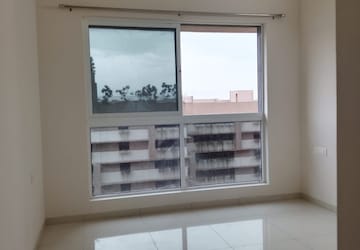 Room in 1 BHK Apartment at Godrej Green Vistas, Mahalunge – for Sale