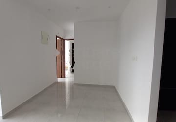 Room in 3.5 BHK Apartment at Mantra Mirari, Koregaon Park – for Rent