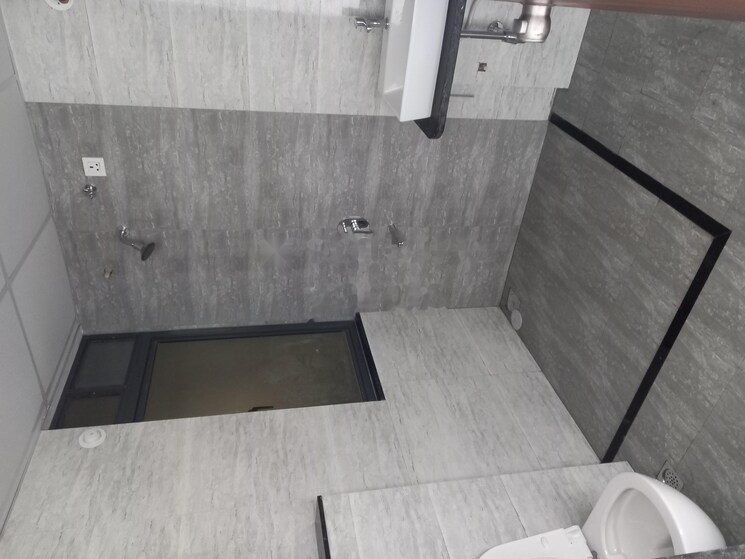 Bathroom, mantra-mirari 3.5 Bedroom 1500 Sq.Ft. Apartment In Koregaon Park Pune 9338802
