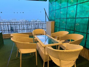 Team Area in 3.5 BHK Apartment at KW Srishti, Raj Nagar Extension – for Rent