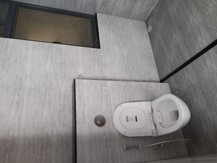 Bathroom, mantra-mirari 3 Bedroom 1300 Sq.Ft. Apartment In Koregaon Park Pune 9338921