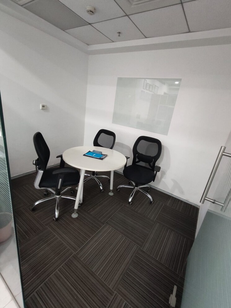 Team Area, hubtown-solaris Commercial Office Space 1400 Sq.Ft. In Andheri East Mumbai 9339076