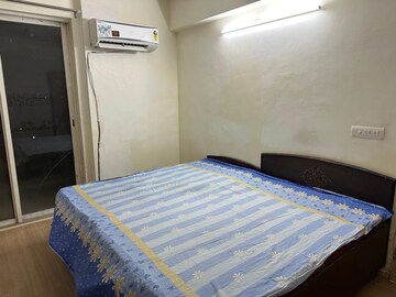 Bedroom in 4 BHK Apartment at DLF Express Greens, Manesar Sector 1a – for Rent