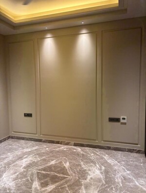 Room in 4 BHK Builder Floor at Greater Kailash I – for Rent