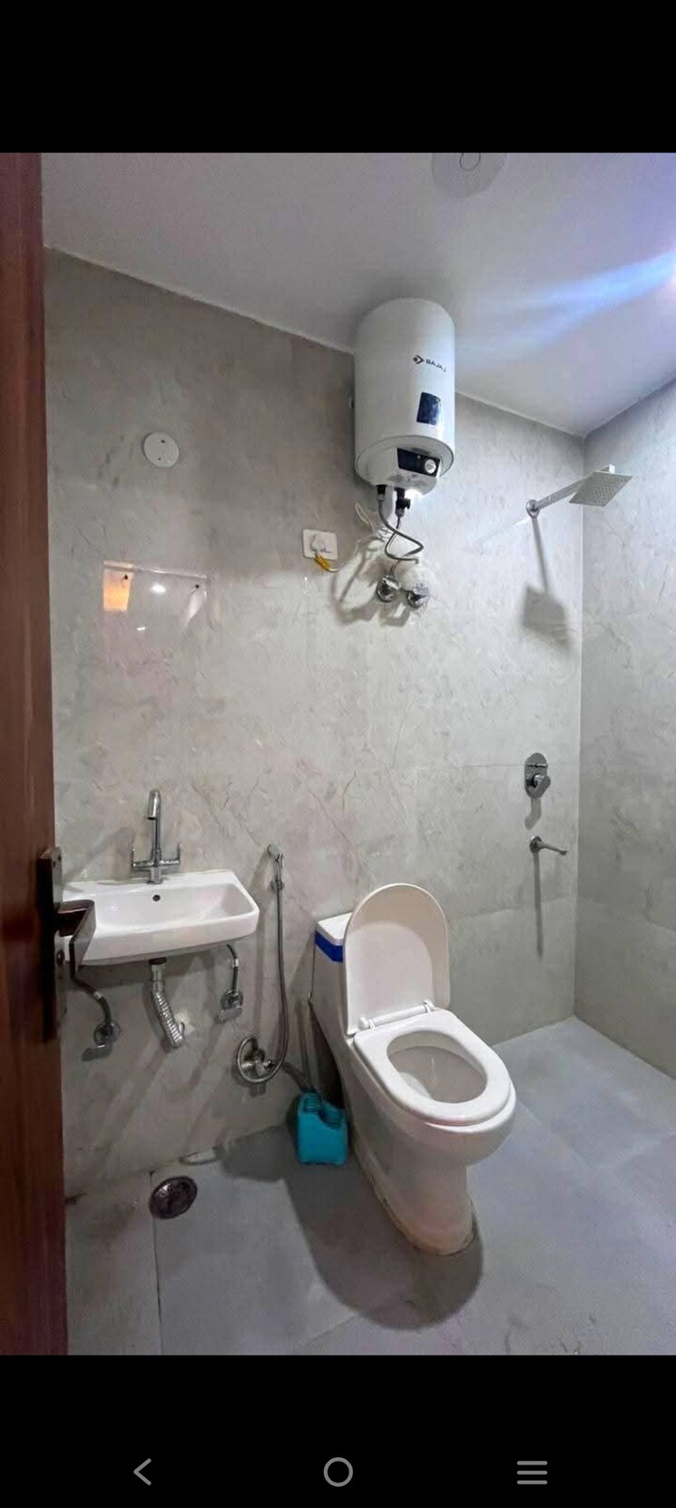 Bathroom, saket 1 Bedroom 450 Sq.Ft. Builder Floor In Saket Delhi 9339100