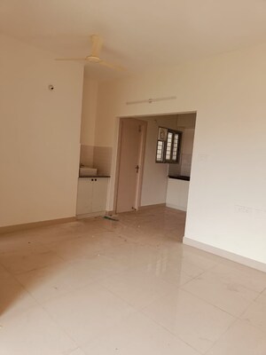 Room in 3 BHK Builder Floor at Gunjur Palya – for Rent