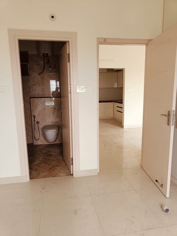 Room in 3 BHK Builder Floor at Gunjur Palya – for Rent