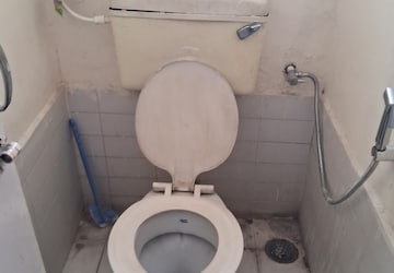 Bathroom in 1 BHK Apartment at Disha Apartment Aundh, Aundh – for Rent