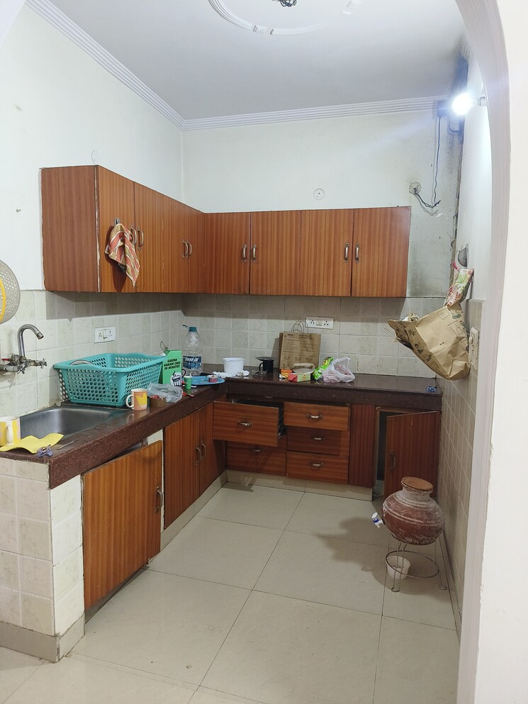 Kitchen, khirki extension 2 Bedroom 910 Sq.Ft. Builder Floor In Khirki Extension Delhi 9338988