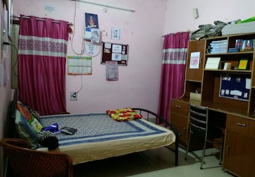 Bedroom in 1 RK Apartment at New Rajinder Nagar – for Rent