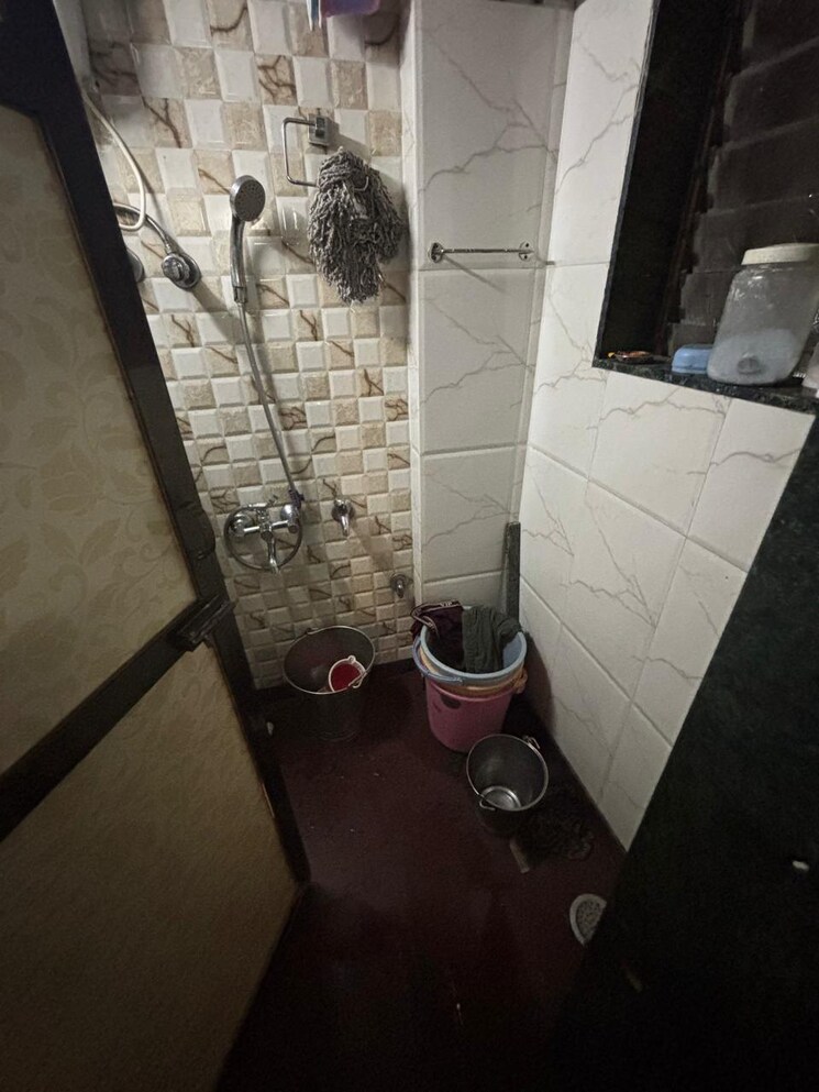 Team Area, agar bazar 1 Bedroom 300 Sq.Ft. Apartment In Agar Bazar Mumbai 9339308