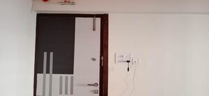 Room in 2 BHK Apartment at Atul Blue Meadows, Andheri East – for Rent