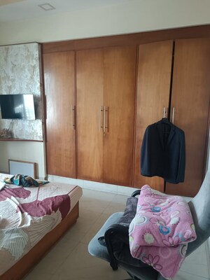 Master Bedroom in 2 BHK Apartment at Sanghvi Majestic, Matunga – for Rent