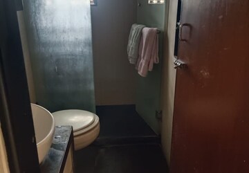Bathroom in 2 BHK Apartment at Sanghvi Majestic, Matunga – for Rent