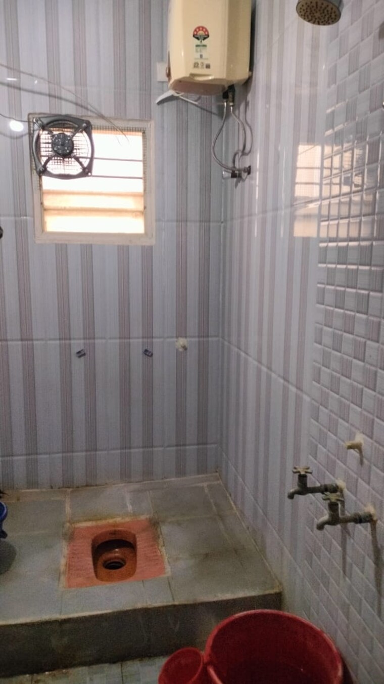 Bathroom, tambaram west 3 Bedroom 1308 Sq.Ft. Builder Floor In Tambaram West Chennai 9339291