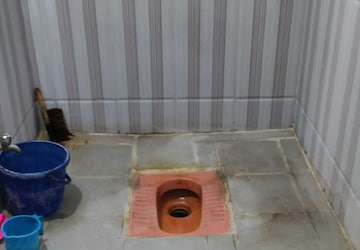 Bathroom in 3 BHK Builder Floor at Tambaram West – for Sale