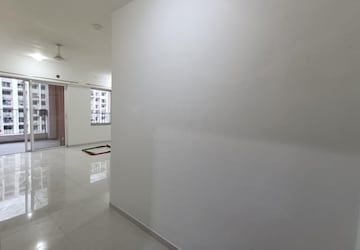 Room in 2 BHK Apartment at Godrej 24, Hinjewadi – for Rent