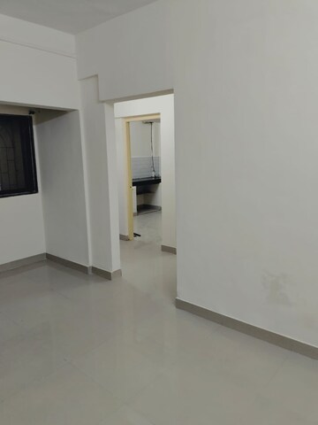 Room in 1 BHK Apartment at Seawoods – for Rent
