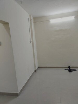 Room in 1 BHK Apartment at Seawoods – for Rent