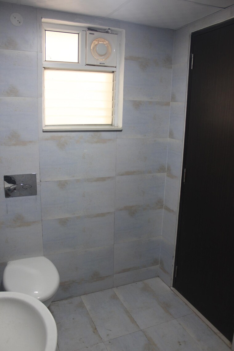 Bathroom, greenmark-mayfair-apartments 3 Bedroom 1657 Sq.Ft. Apartment In Tellapur Hyderabad 9339353