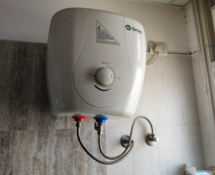 Bathroom, international airport road 2 Bedroom 1500 Sq.Ft. Apartment In International Airport Road Zirakpur 9339415