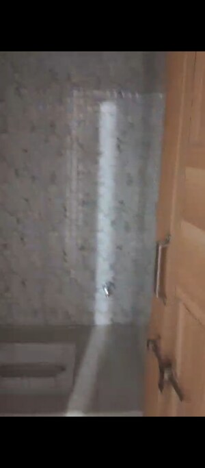 Bathroom in 1 BHK Apartment at Dombivli East – for Rent