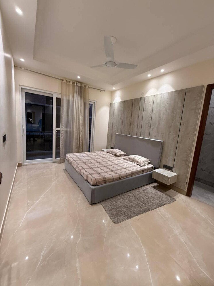 Living Room, bptp-district 3 Bedroom 1600 Sq.Ft. Builder Floor In Sector 81 Faridabad 9339501